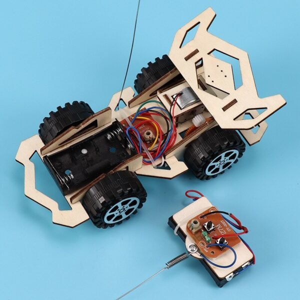 Voiture de Course Télécommandée à Assembler - 3