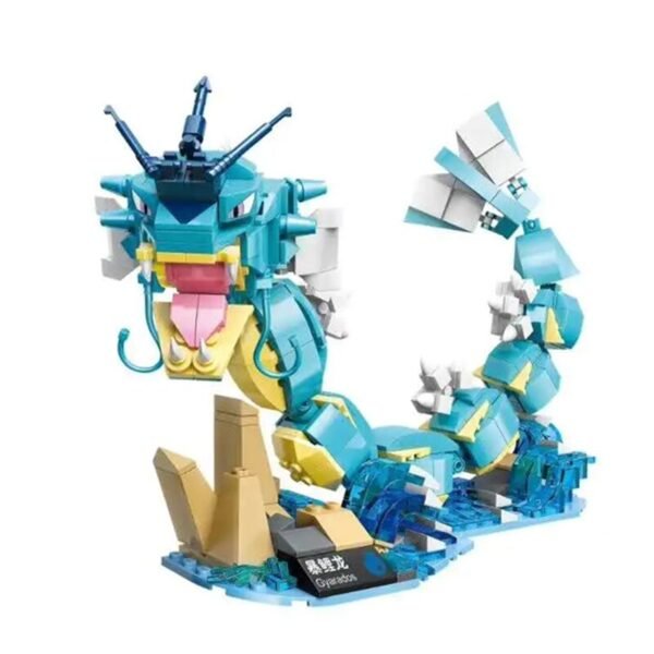 Figurines de personnages mythologiques - 3