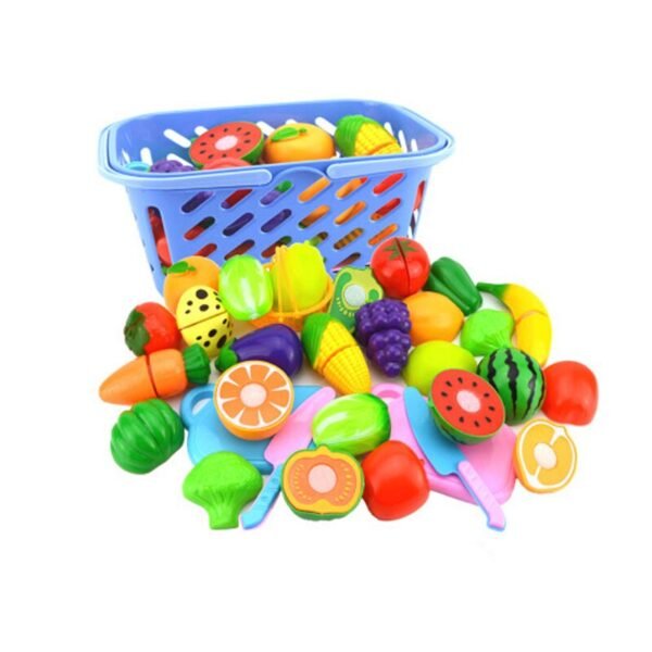 Cuisine d'enfant avec fruits et légumes - 6
