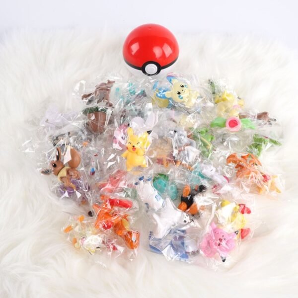 Ensemble Poke Ball et figurines Pokémon - 3