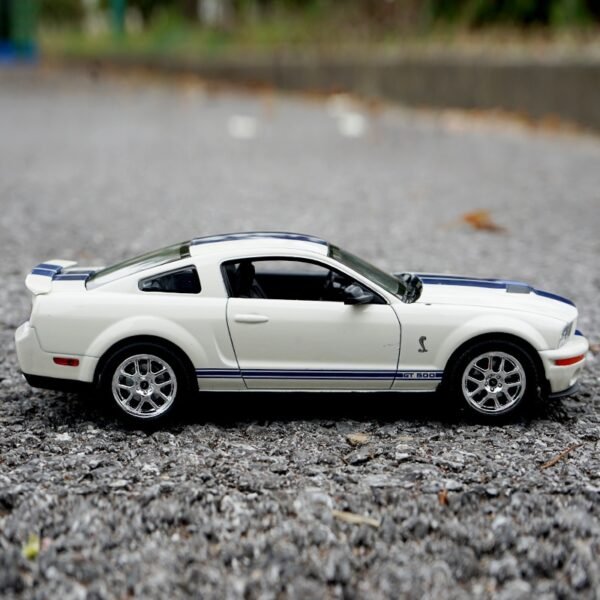 Voiture Miniature Ford Mustang Shelby GT500 - 7