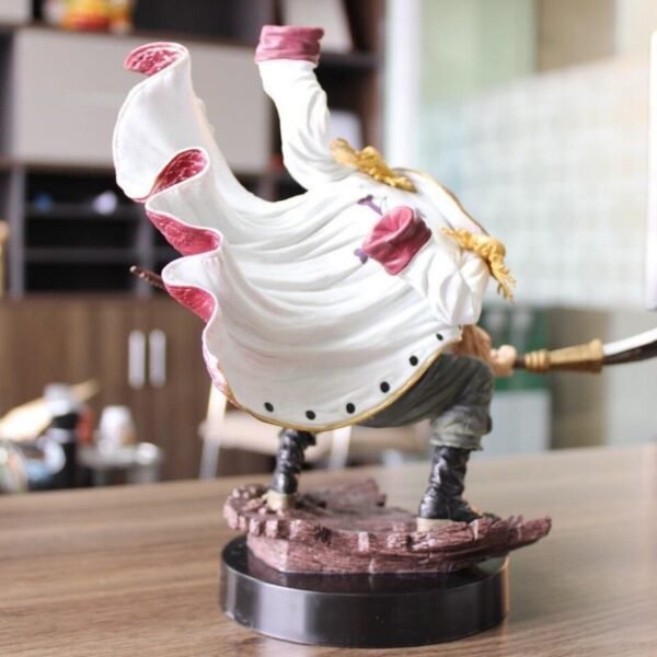Figurine White Beard "One Piece" - 4
