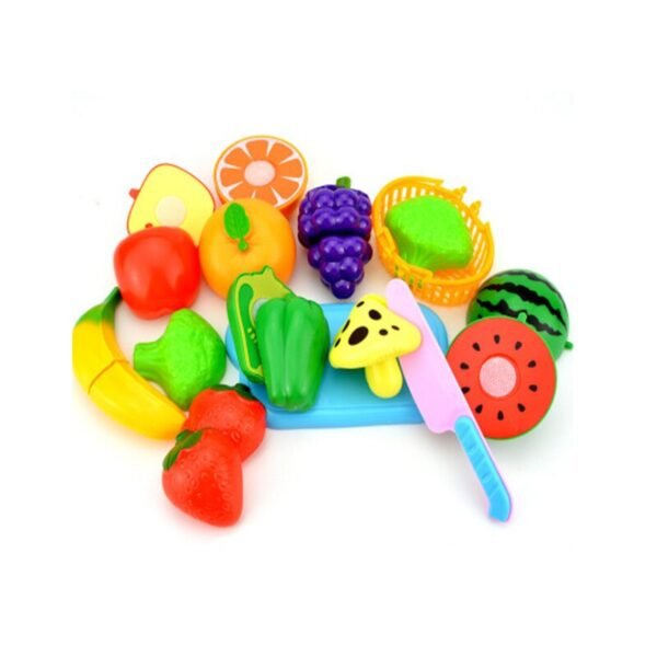 Cuisine d'enfant avec fruits et légumes - 4
