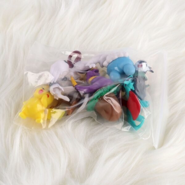 Ensemble Poke Ball et figurines Pokémon - 11